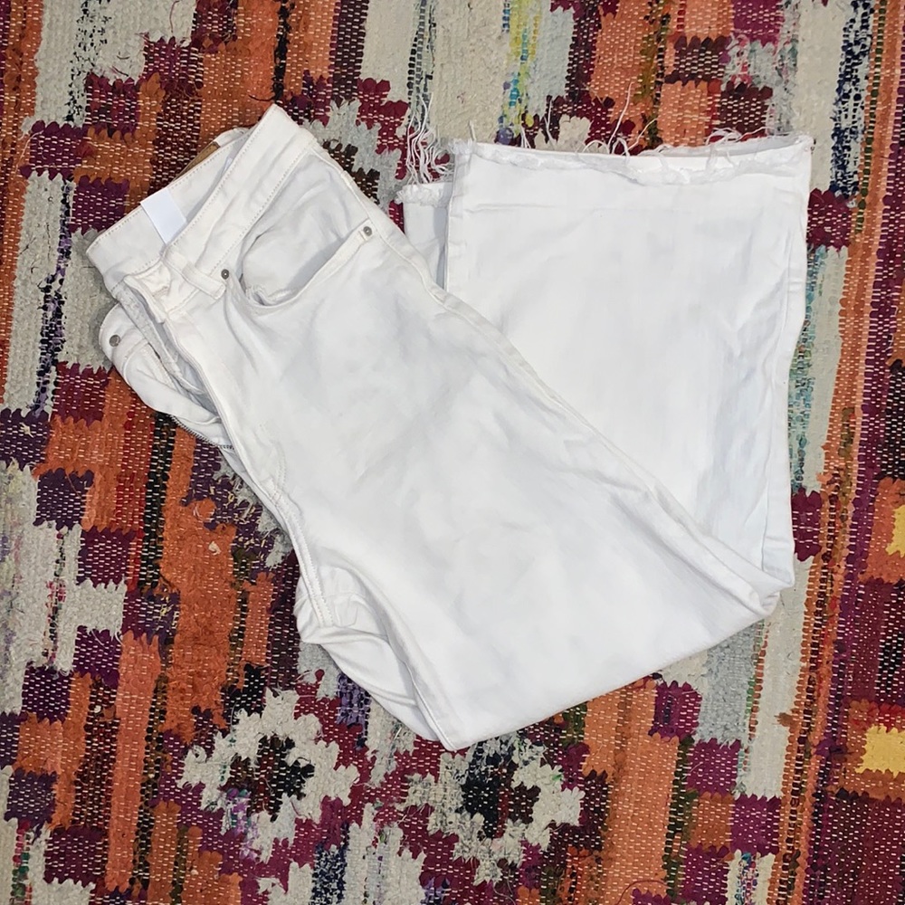 h&m cropped white jeans